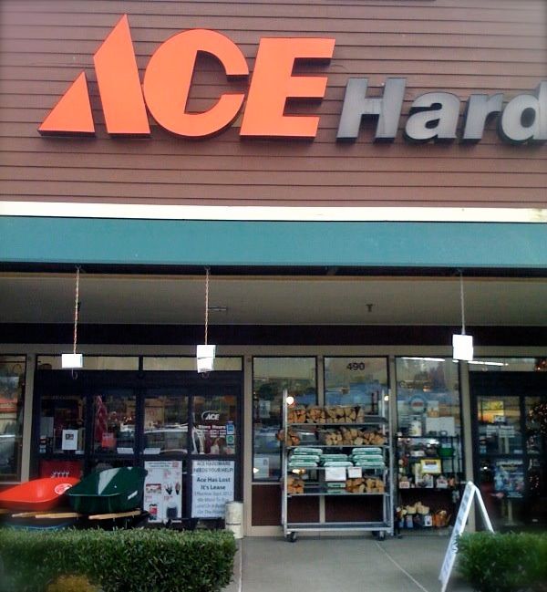 Sammamish Ace Hardware closed in July. Trader Joes will replace it in February. Photo: Save Sammamish Ace Hardware Facebook page