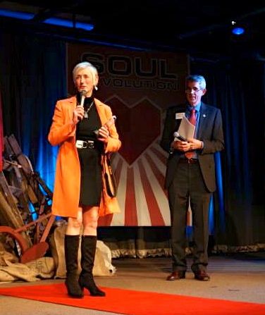 North Bend Photographer, Mary Miller, was honored at the 2014 GIVE GOOD 'Arts' category, 2/28/14.