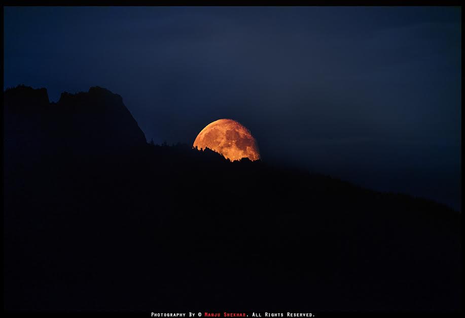 supermoon over Mt Si