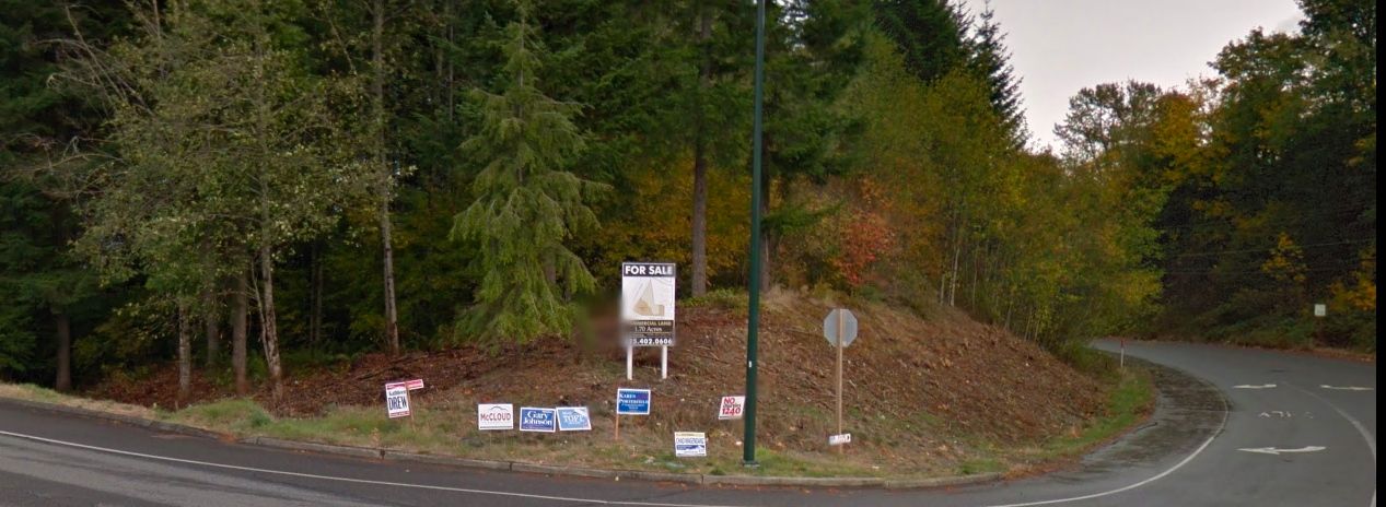 Snoqualmie Ridge Division II, parcel S-23 at the corner of SE 96th St and Snoqualmie Pkwy. Photo: Screenshot Google Maps.