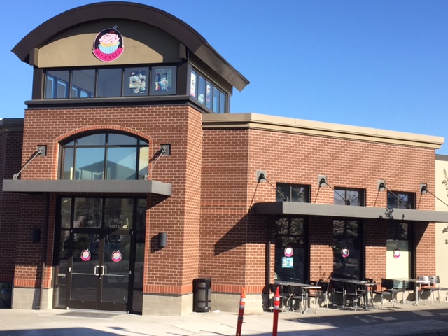 MyCakes will be closing its Snoqualmie Ridge retail location as of March 9, 2015. They will reopen in April in downtown Snoqulamie.