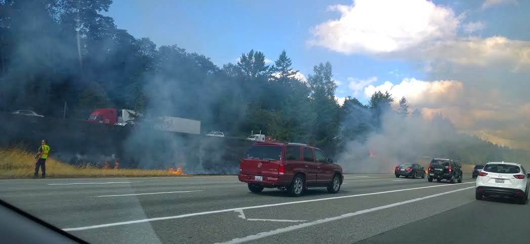 Fire in the I-90 median between milepost 25 and 27 near Snoqualmie. Photo: Rachel Harris