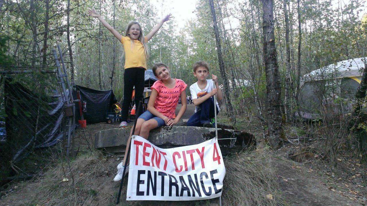 Donna Hamilton's children volunteering at Tent City 4 at Echo Lake location near Snoqualmie