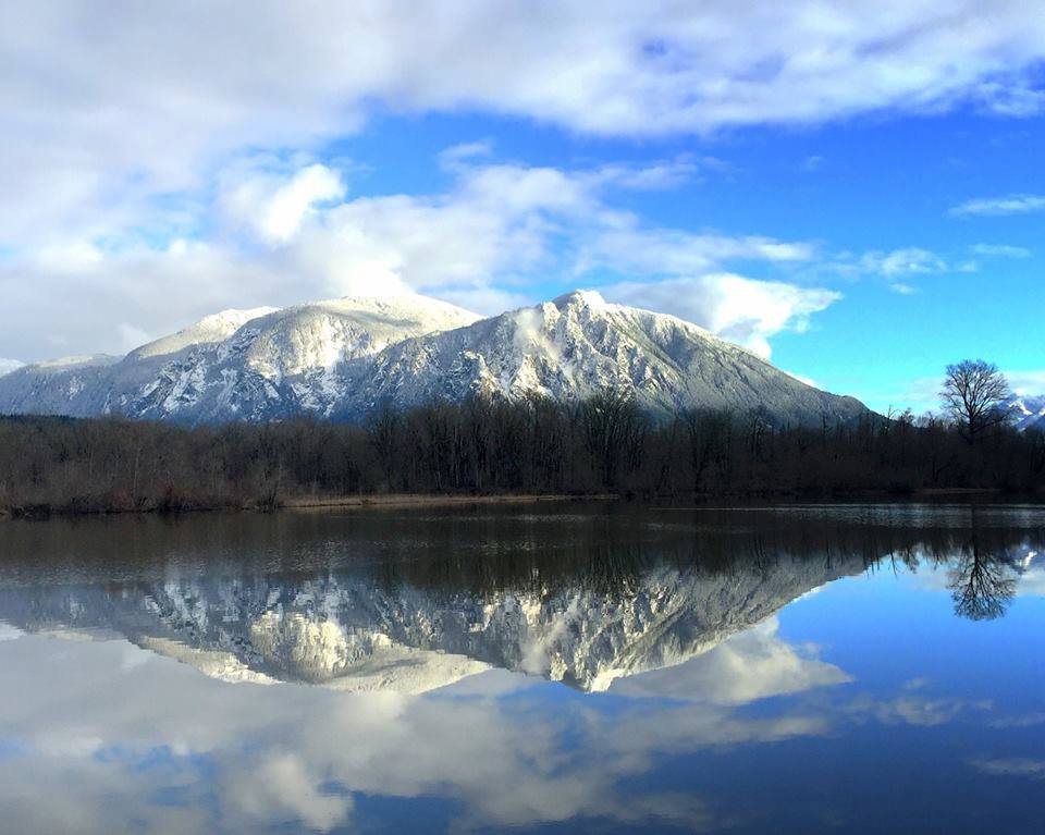 mt si snow reflection millpond