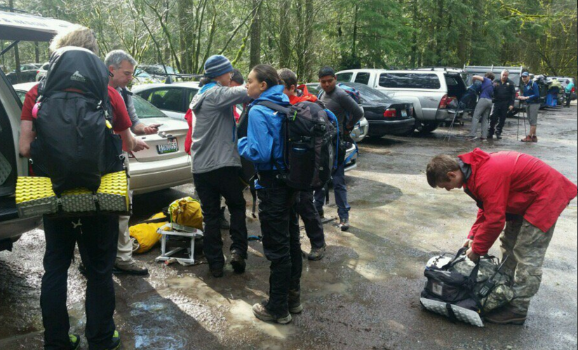 SAR crews readying to hike to top of Mount Si to help with injured hiker. 2/28/16. Photo: KCSO Twiter