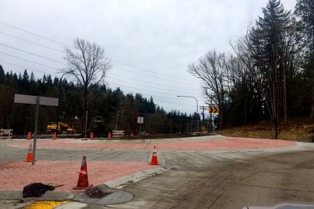 Tokul roundabout, anticipated to be complete in May 2016.
